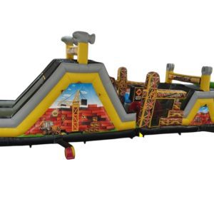 Découvrez le parcours gonflable Construction, une attraction de 16m x 4m x 5,20m avec toboggan et obstacles, idéale pour tous vos événements.